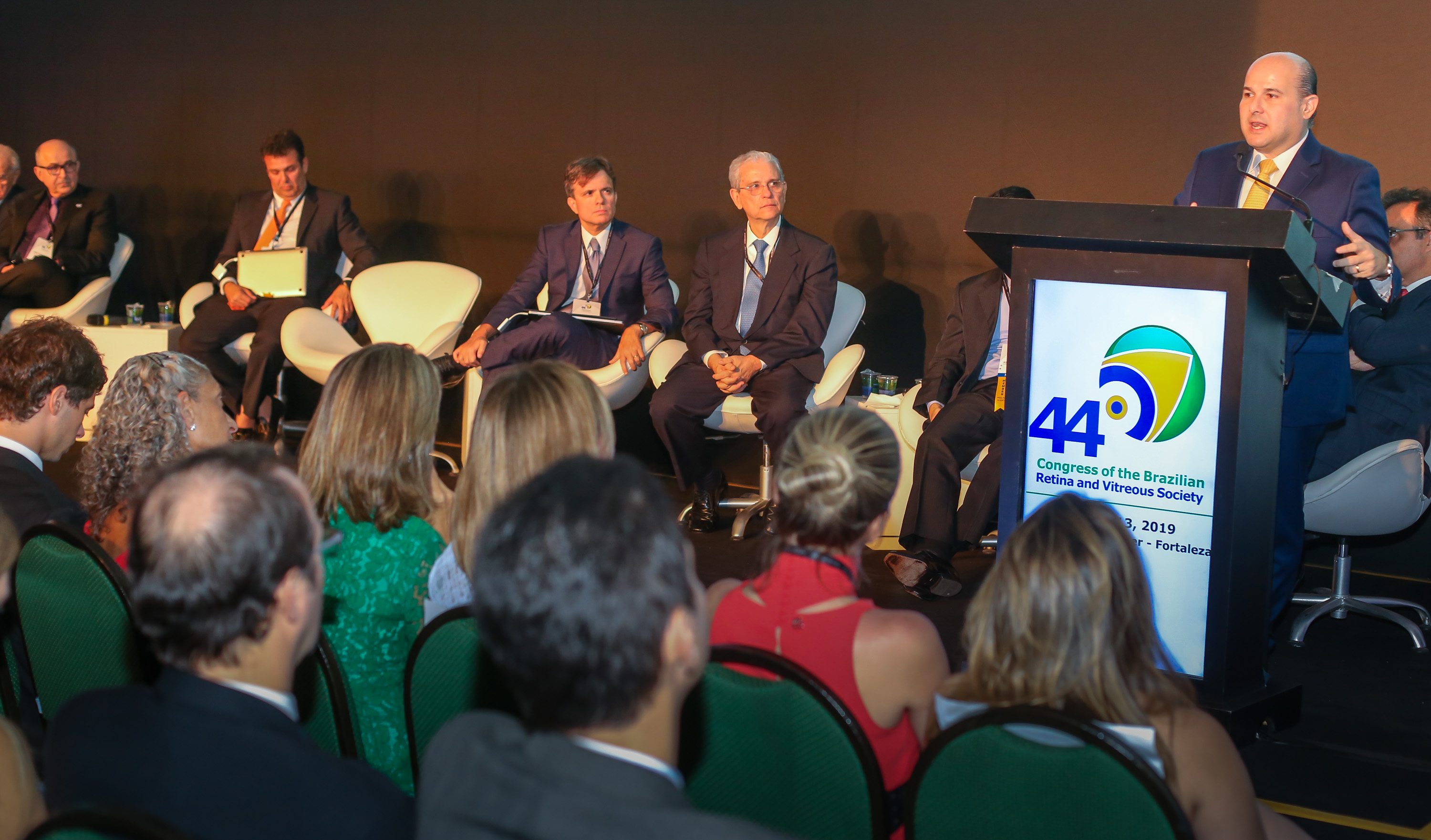 prefeito discursando